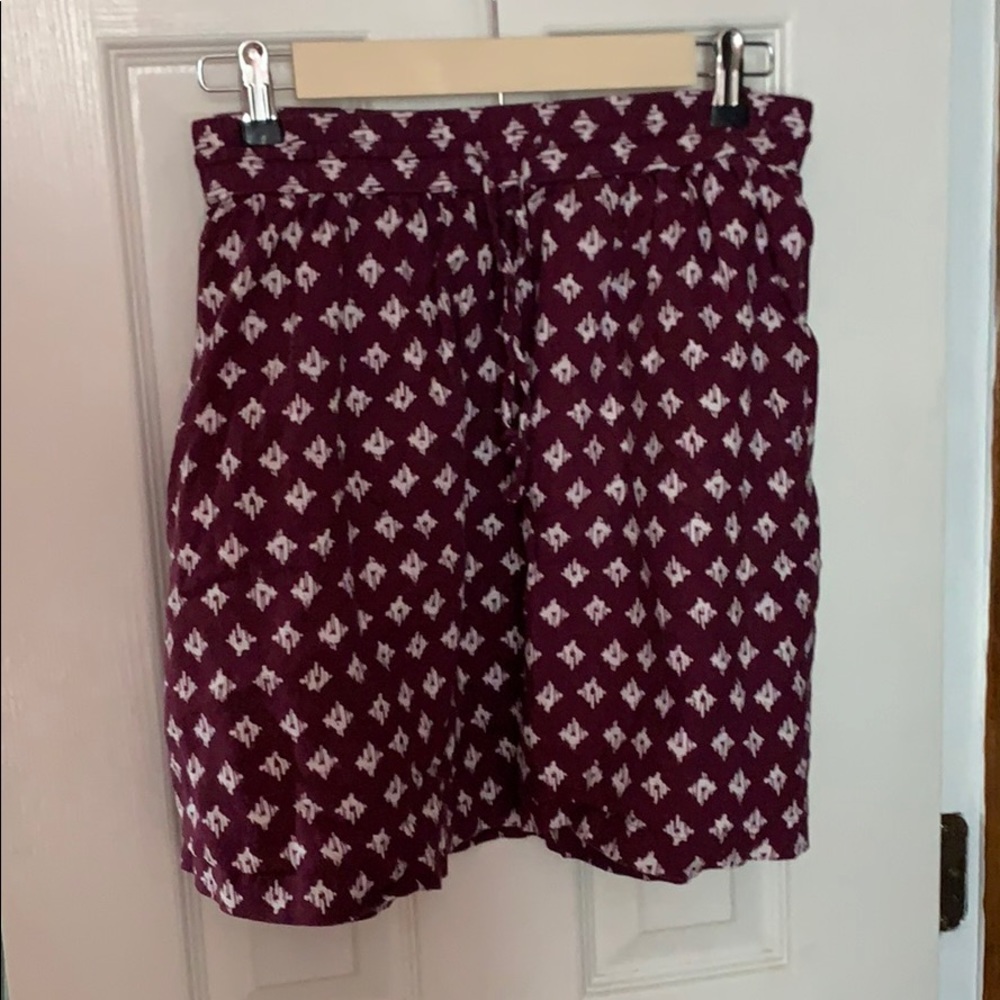 GAP Burgundy Skirt with print size Large